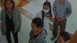 Bắt quả tang bác sĩ giả lừa đảo bệnh nhân trong Bệnh viện Bạch Mai